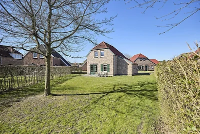 Farm Villa mit wunderschönem Garten in...