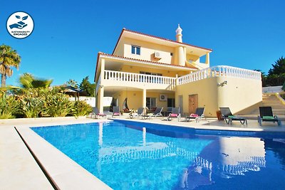 Villa in Albufeira vlakbij zee en strand