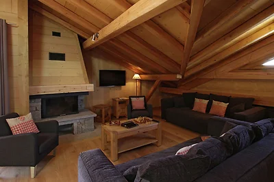 Chalet mit Kamin nur 50m von den Pisten...