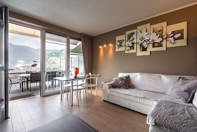 Modernes Apartment in Marone mit Blick auf de...
