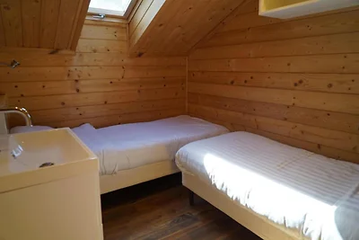 Chalet für 10 Gäste mit Pool