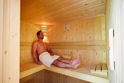 Luxuriöse Villa mit Sauna und Whirlpool in...
