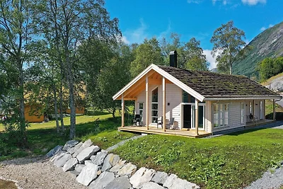 8 persone case ad skei i jølster