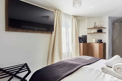 Magnifico Nuovo Studio Louvre Palais Royal