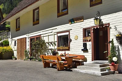Ferienwohnung im Landhausstil mit Garten