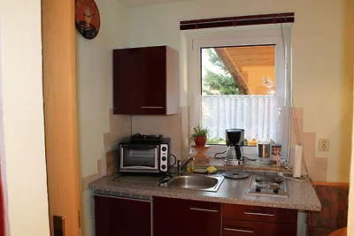 Sonnige Ferienwohnung am Wald / Büdnerreihe