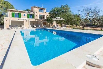 RomanÃ Des Figueral - Villa Con Piscina...