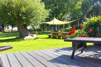 Ferienhaus mit Kamin am Achterwasser in Lütow
