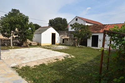 Ferienhaus in La?evci mit Pool