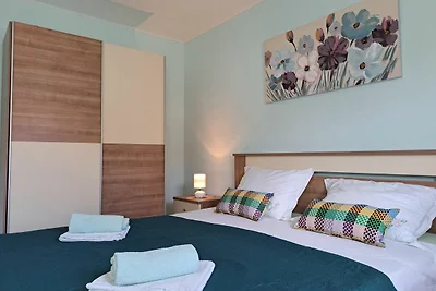 Apartment in Kastel Stafilic near the sea