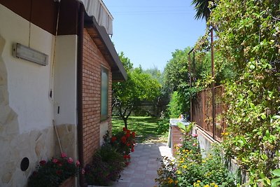 Freistehendes Haus mit privatem Garten