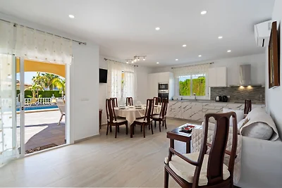 Villa in Calpe nahe Platja de la Fossa