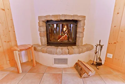 Holzchalet inmitten der Berge in La Tzoumaz