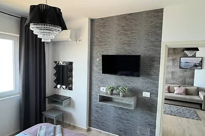 Apartment in Saranda with Sea Views
