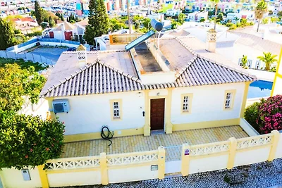 Villa in Albufeira mit Meerblick & Pool