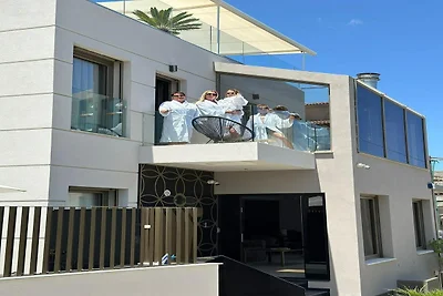 Strandvilla mit Pool in Agia Pelagia