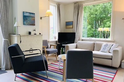 Quintessential holiday home in Ouddorp with...