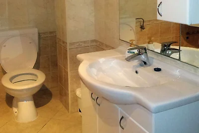 Wohnung in Dubrovnik mit Garten
