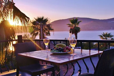 Villa in Kalkan mit Schwimmbecken