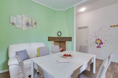 Pretty holiday home in Borgo Pace with a terr...
