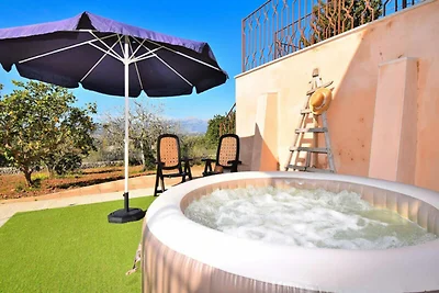 Huis in Muro met jacuzzi en uitzicht