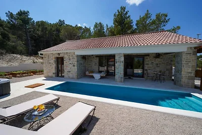 Casa vacanze a Pridraga con piscina privata