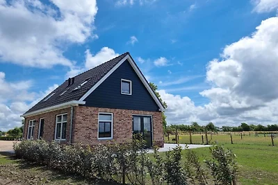OK44 Luxus Ferienhaus für 6 mit 2 Bäder