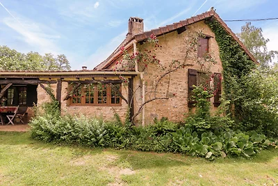 Erbliches Ferienhaus mit Gemeinschaftspool