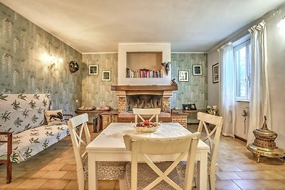 Elegant Holiday Home in Fabrica di Roma near...