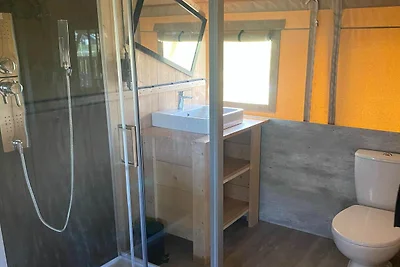 Luxus-Glamping an den friesischen Gewässern