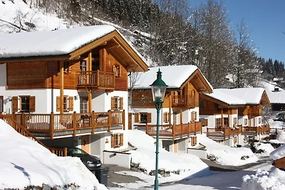 Ruhiges Chalet mit Sauna in Königsleiten