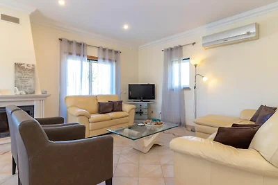Luxusvilla mit privatem beheiztem Pool