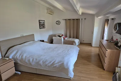 Charmante Villa mit Pool in Le...