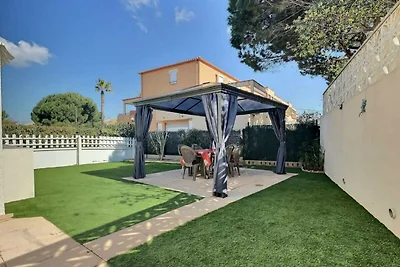Komfortabler Pavillon in Valras mit Garten