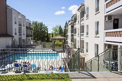 Appartamento a Gréoux-les-Bains con piscine