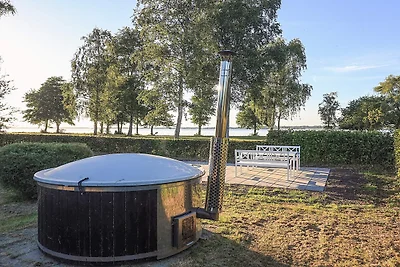 Ferienhaus am Meer mit Whirlpool