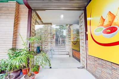 Hotel O DH Road Ernakulam