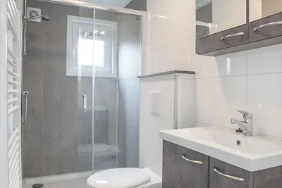 Chalet mit holzbefeuertem Whirlpool in Zuna