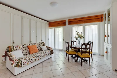 Moderno appartamento a Bardolino con terrazza