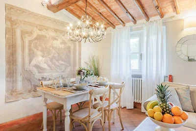 Bauernhaus in Lucca mit Weinbergblick