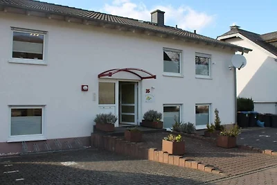 Lily, balkon en uitzicht op de Moezel
