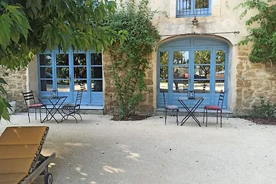 Bauernhaus in der Provence mit Pool