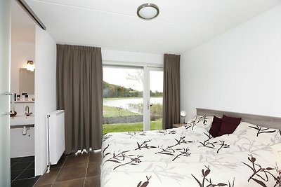 Rietgedekte, luxe villa met twee badkamers, i...