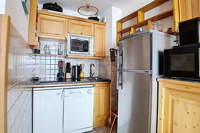 Geräumiges Apartment · Direkter Zugang zur Sk...