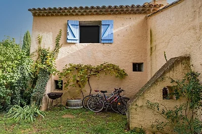 Ferienhaus in Goult mit Barbecue