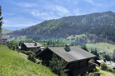 Chalet in La Clusaz mit Bergblick