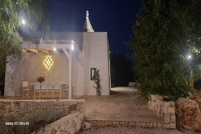 Trullo Milena con piscina privata a Fasano