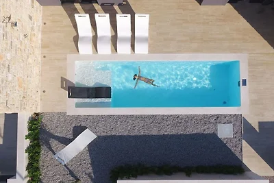 Villa in Kraj, Tkon mit Schwimmbecken