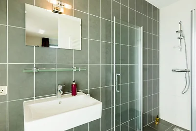 Luxuriöse Villa mit 8 Bädern in einem...