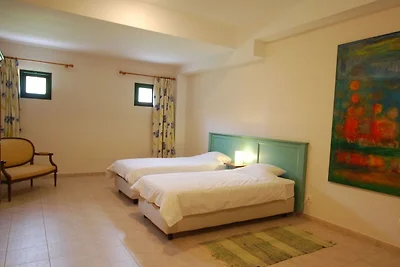 Luxuriöses Ferienhaus in Quarteira, Algarve